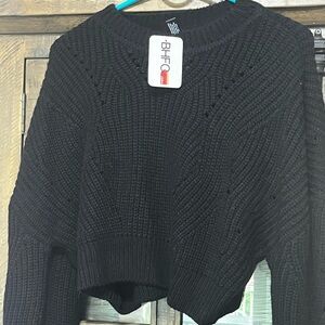 Aqua - Crop Top Sweater - Black - Women’s